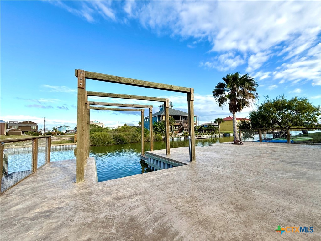 127 Copano Cove Road Rockport, TX 78382 - Photo 9 of 28