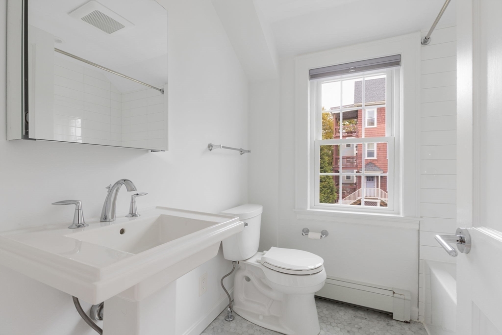 18-20 Northbourne Road, Unit 18 Boston, MA 02130 - Photo 14 of 30