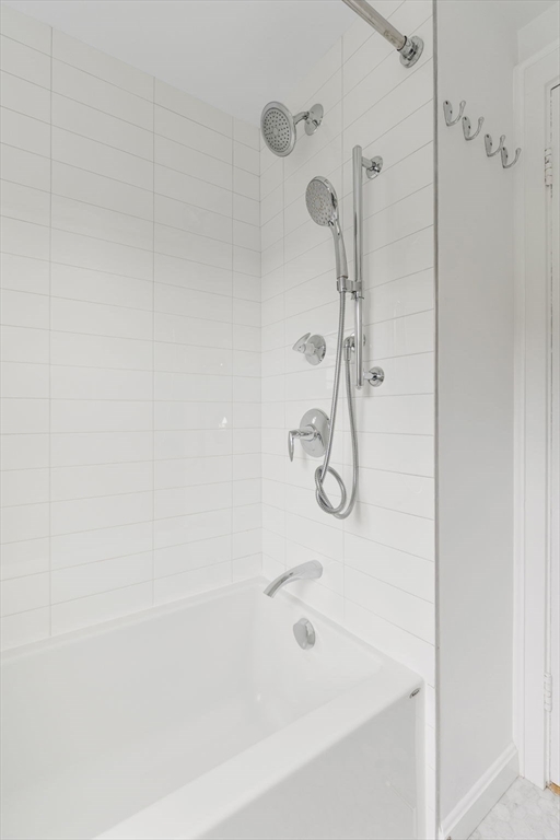 18-20 Northbourne Road, Unit 18 Boston, MA 02130 - Photo 15 of 30