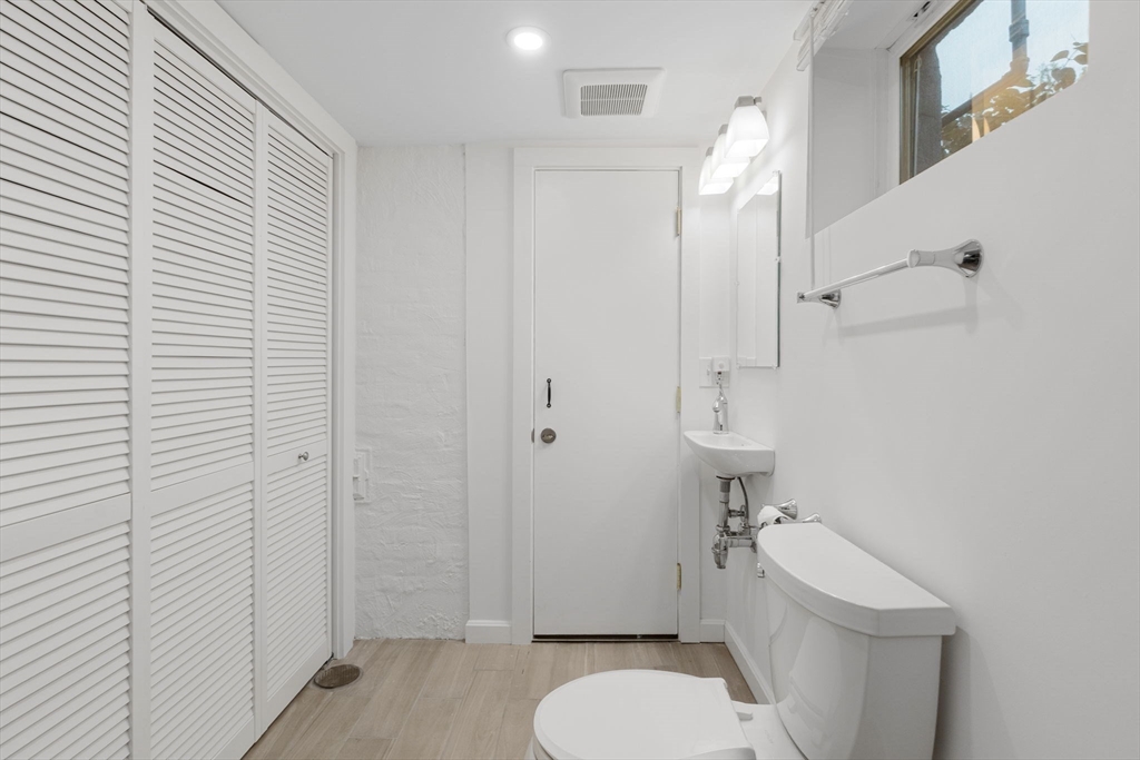 18-20 Northbourne Road, Unit 18 Boston, MA 02130 - Photo 17 of 30