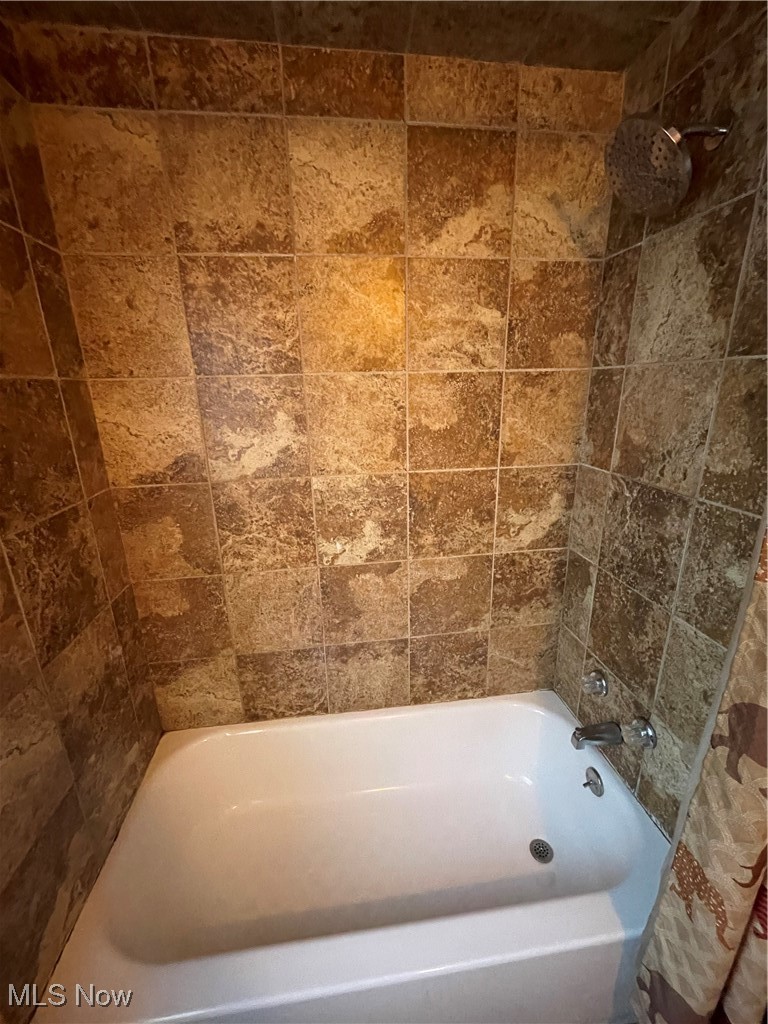 3981 Orchard Road Cleveland Heights, OH 44121 - Photo 13 of 27