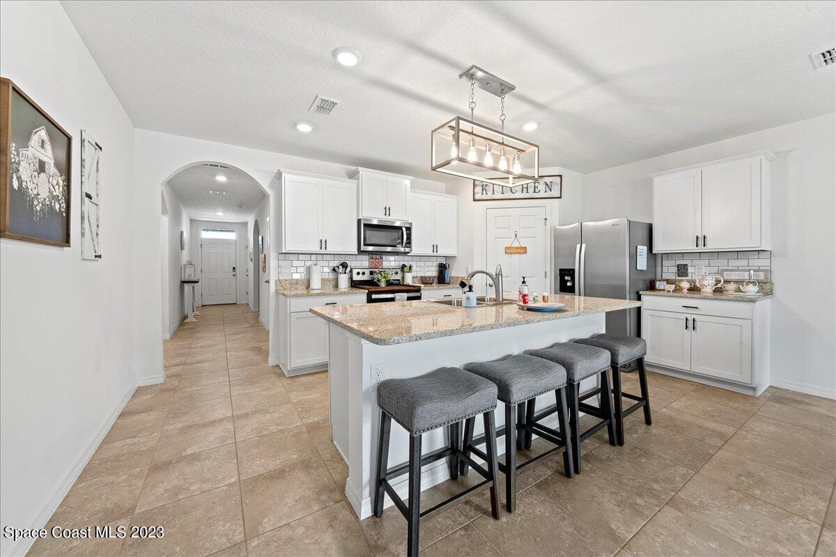 2103 Capital Drive Palm Bay, FL 32909 - Photo 11 of 84 Beautiful Kitchen