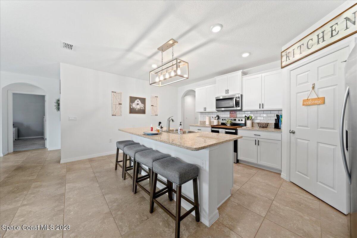 2103 Capital Drive Palm Bay, FL 32909 - Photo 15 of 84 Open plan design