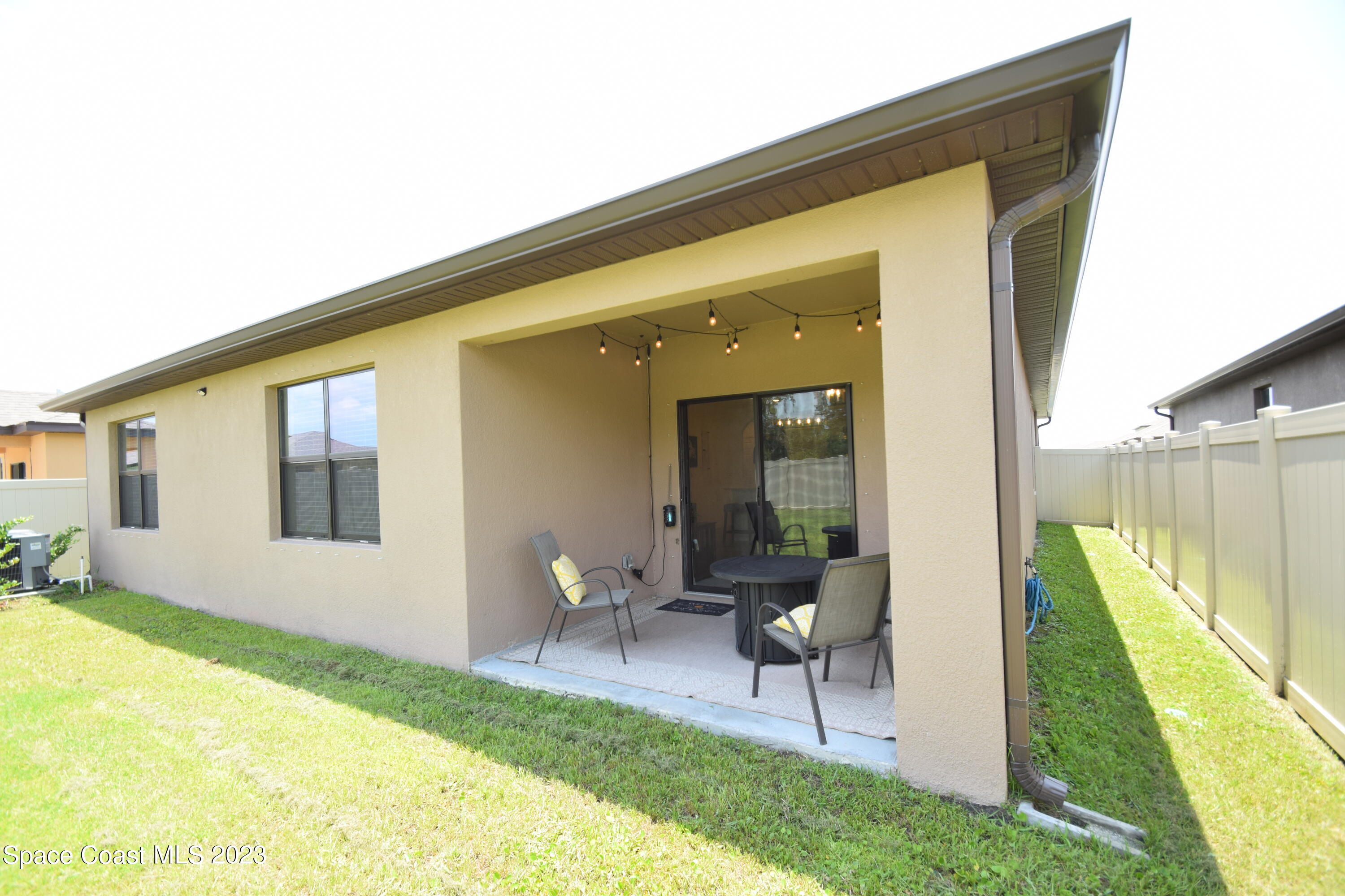 2103 Capital Drive Palm Bay, FL 32909 - Photo 9 of 84 Truss covered porch