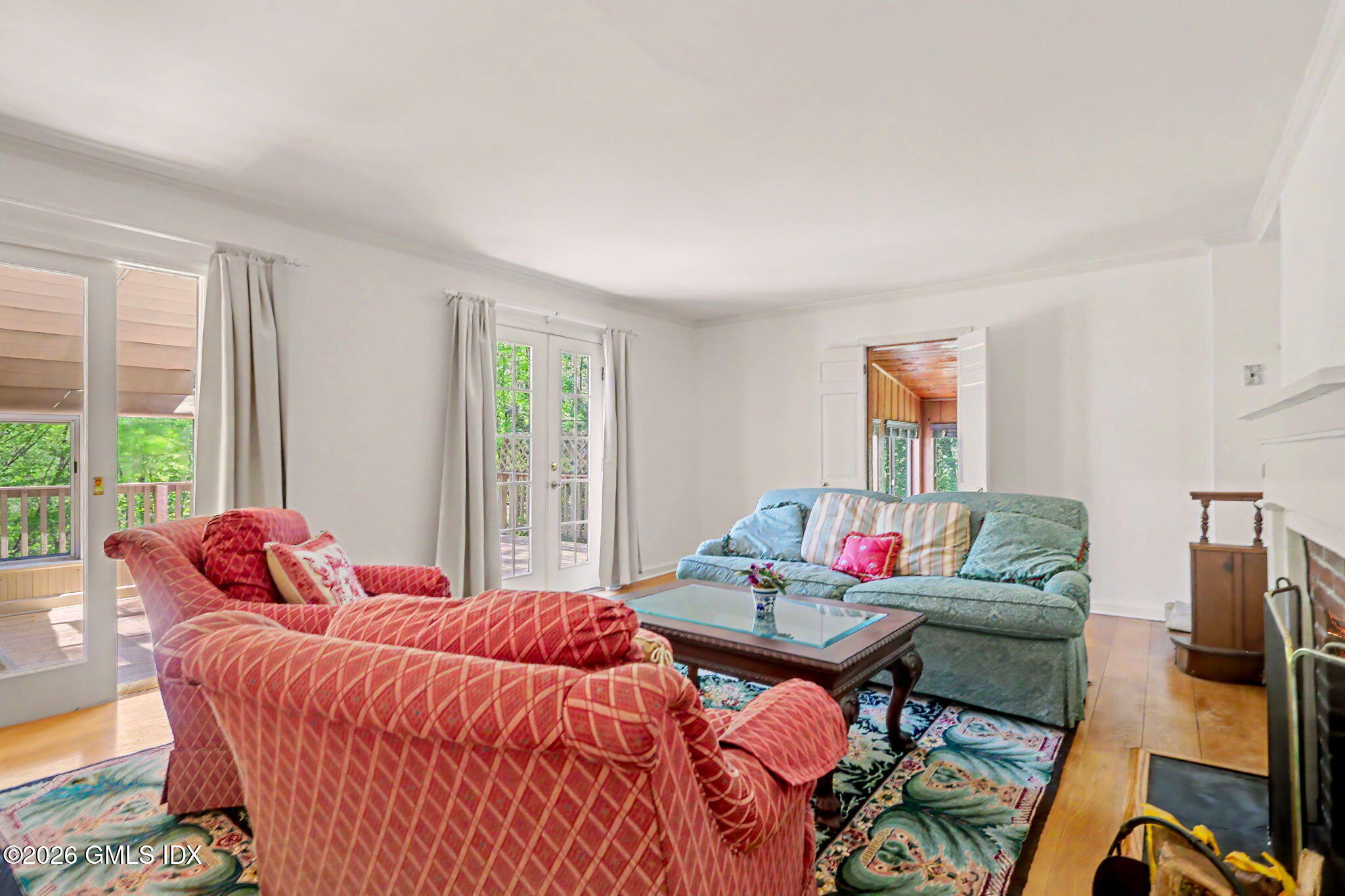 24 Hardscrabble Road Greenwich, CT 06831 - Photo 3 of 34 5-web-or-mls-24-hardscrabble-rd