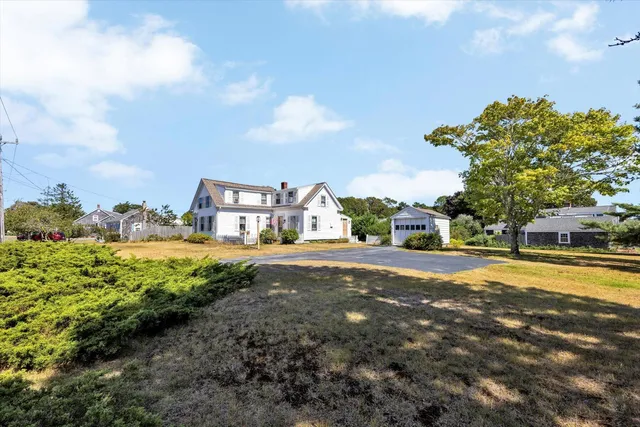 $674,000 | 178 School Street, West Dennis, MA 02670