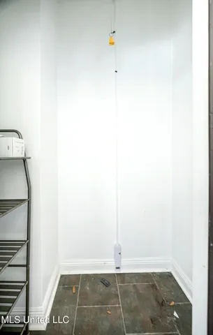 $1,800 | 922 Porter Avenue, Unit 216, Ocean Springs, MS 39564