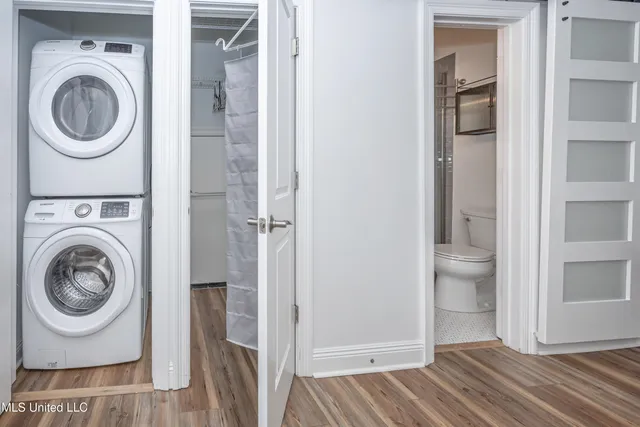 $1,800 | 922 Porter Avenue, Unit 216, Ocean Springs, MS 39564