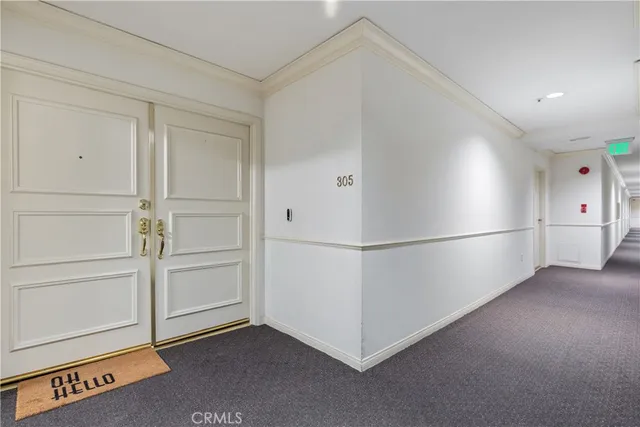 $5,200 | 4235 Mary Ellen Avenue, Unit 305, Studio City, CA 91604