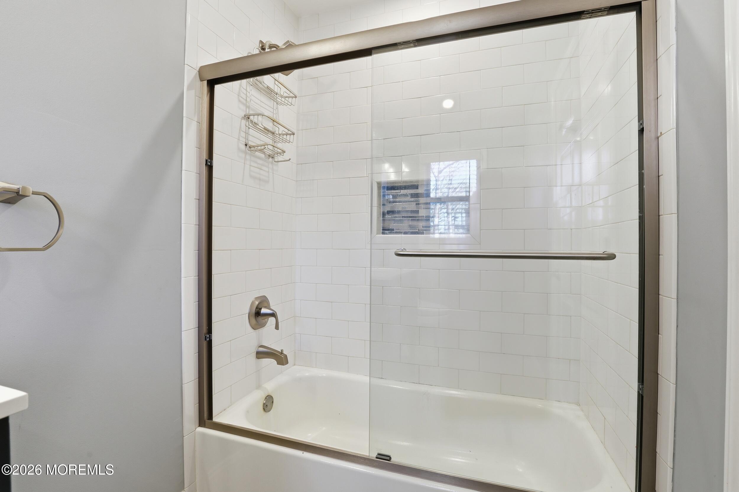 542 Burke Road Jackson, NJ 08527 - Photo 12 of 23 14_img_4168