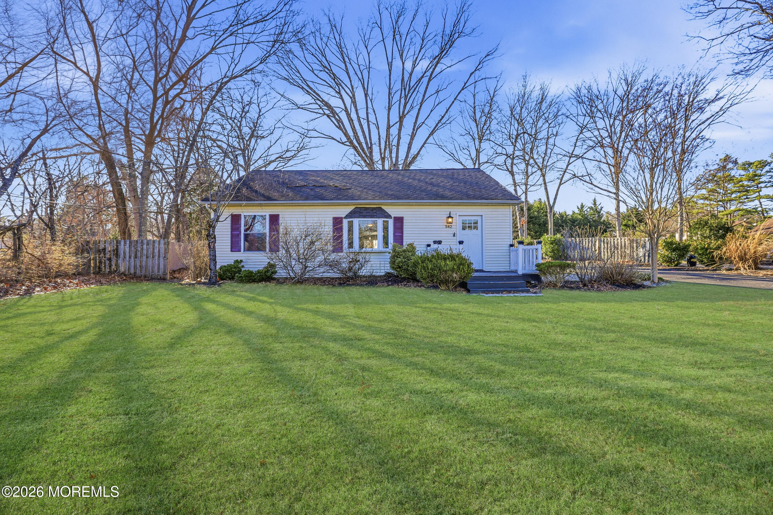 542 Burke Road Jackson, NJ 08527 - Photo 2 of 23 2_img_4072