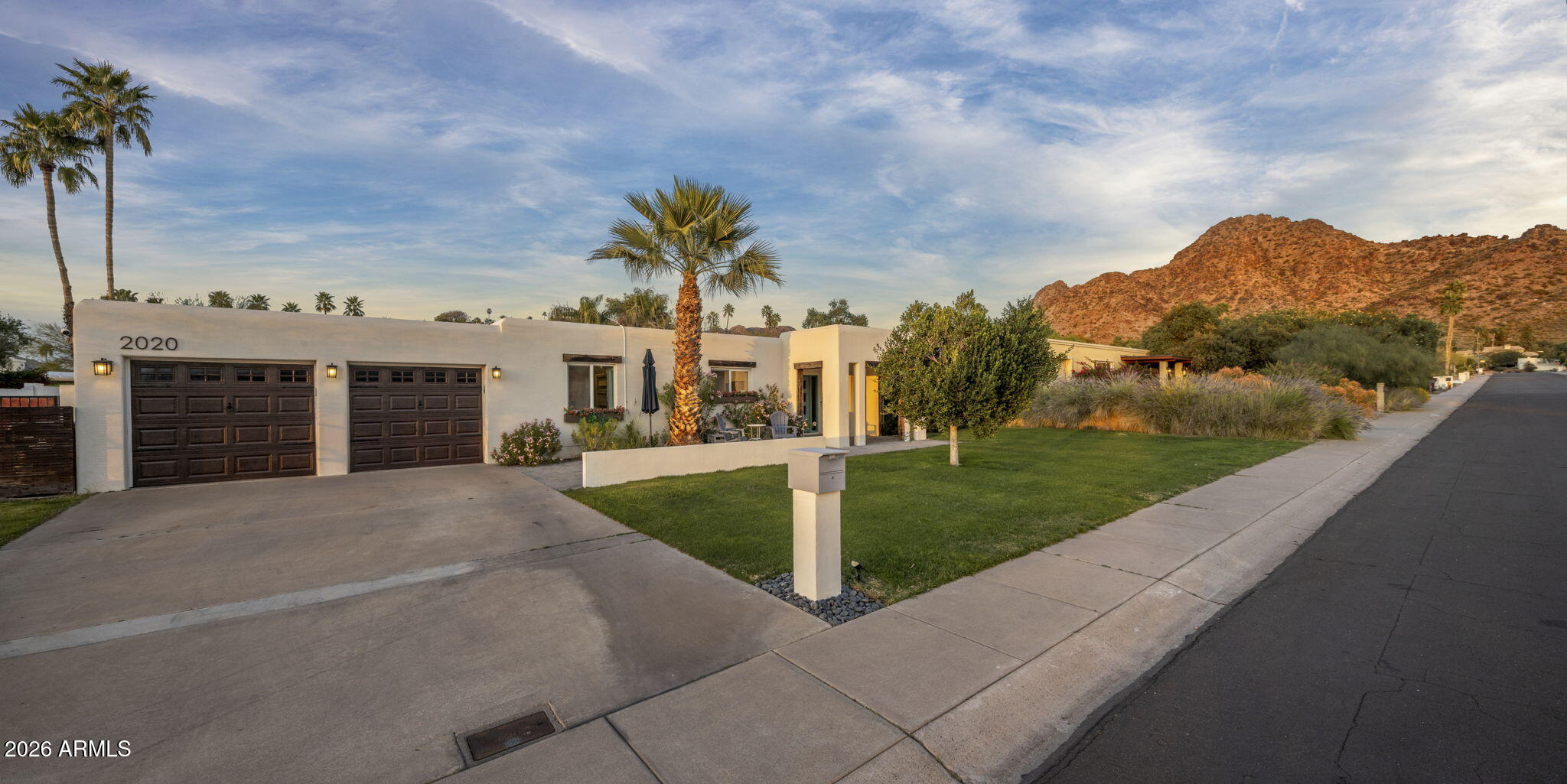 2020 East State Avenue Phoenix, AZ 85020 - Photo 2 of 42 Scenic views all around