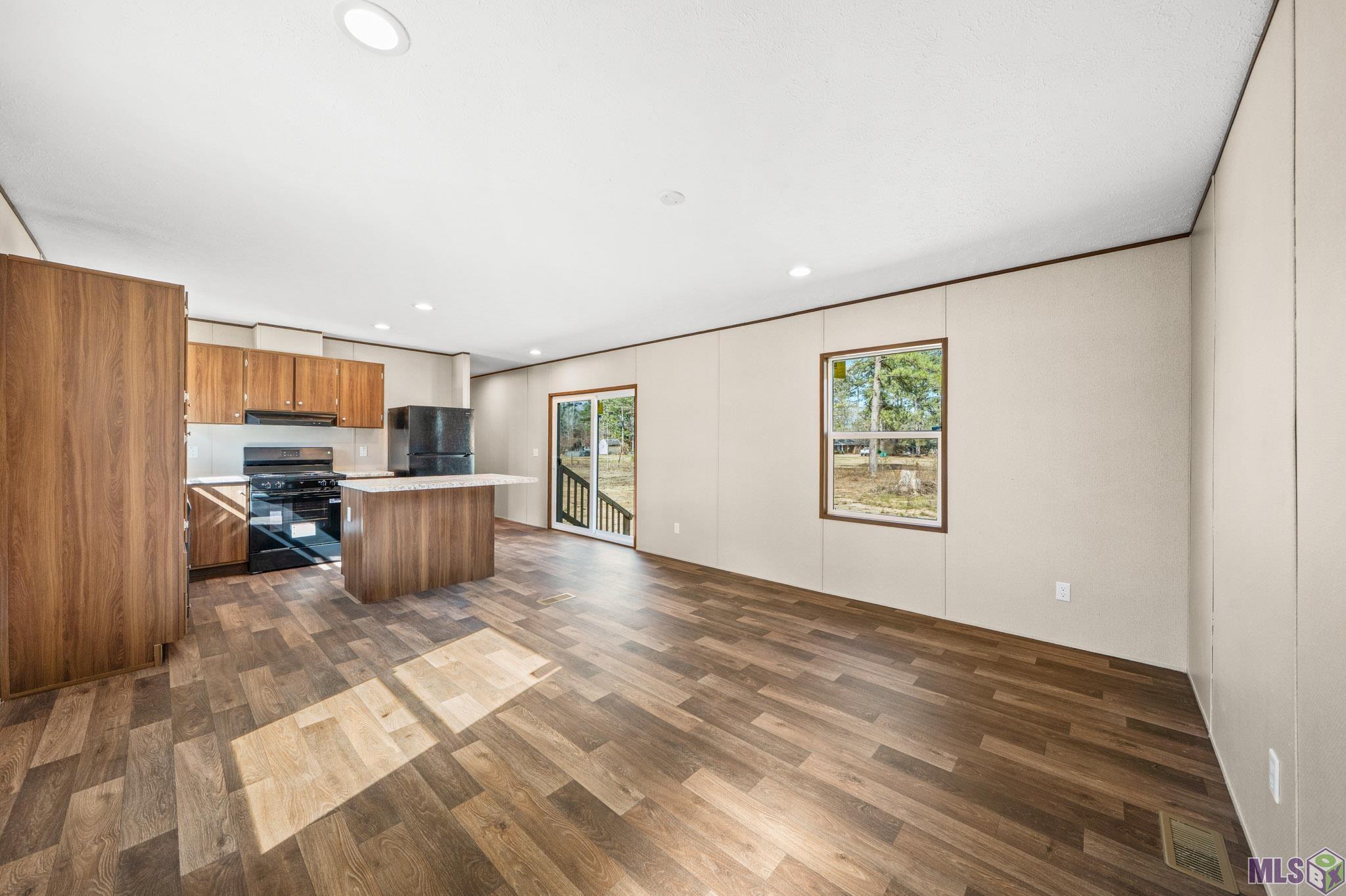 30635 Tamjulon Road Albany, LA 70711 - Photo 4 of 24