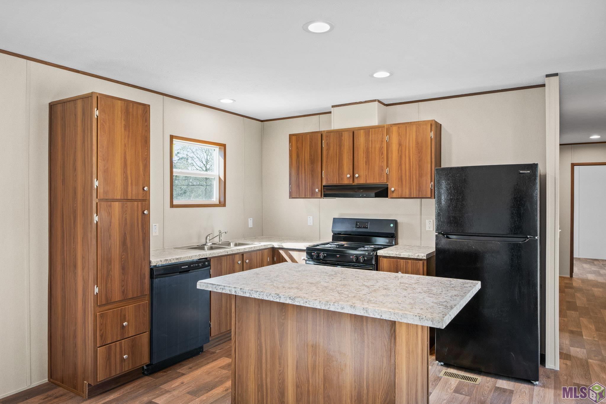 30635 Tamjulon Road Albany, LA 70711 - Photo 7 of 24