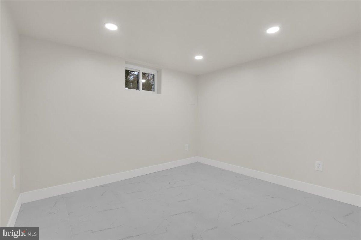 14624 Danville Road Woodbridge, VA 22193 - Photo 16 of 32 a view of empty room