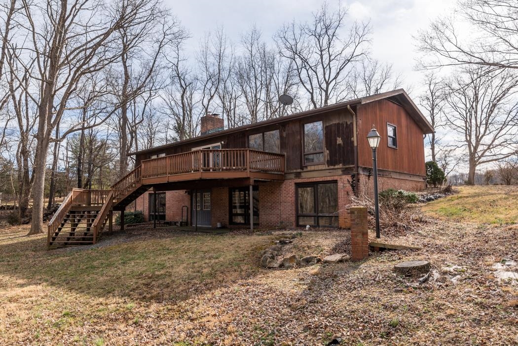 355 Gray Fox Road Mount Sidney, VA 24467 - Photo 3 of 37 Gallery Image 3