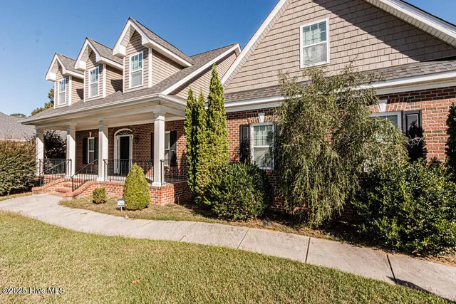 $425,000 | 1876 Kingfisher Court, Nashville, NC 27856