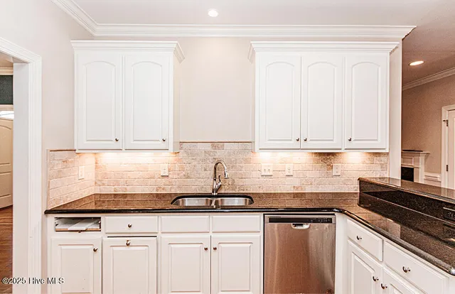 $425,000 | 1876 Kingfisher Court, Nashville, NC 27856