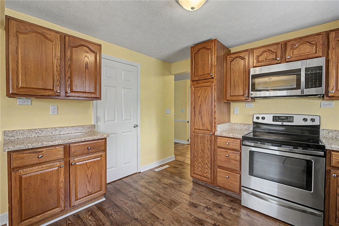 185 Broadripple Road Centerville, OH 45458 - Photo 18 of 43