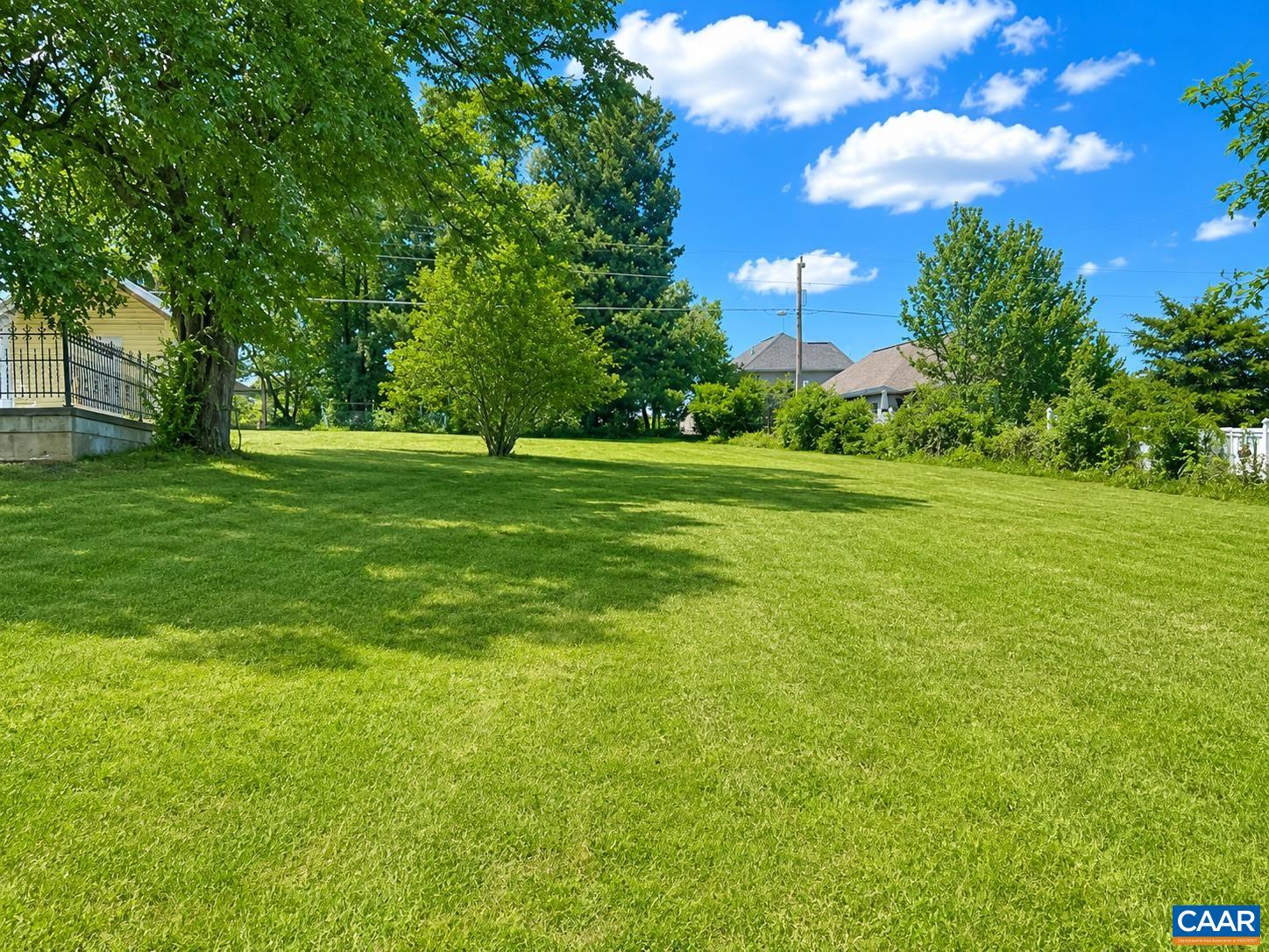 871 New Hope Road Staunton, VA 24401 - Photo 29 of 29 Side View from Driveway