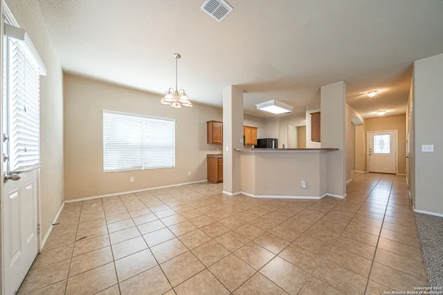 $1,800 | 5706 Sendero Springs, San Antonio, TX 78251