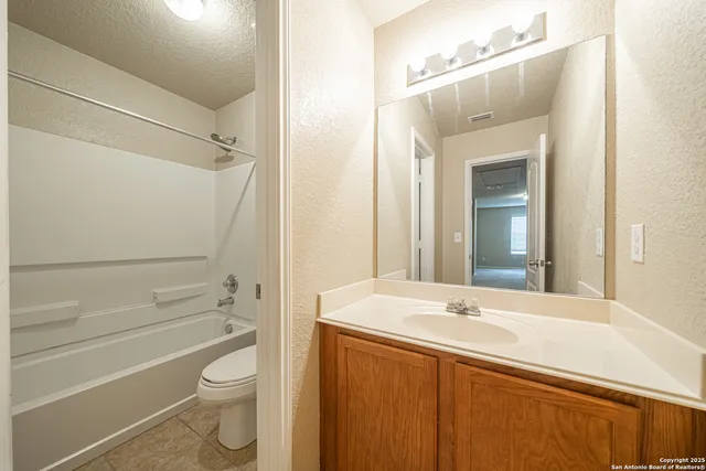 $1,800 | 5706 Sendero Springs, San Antonio, TX 78251