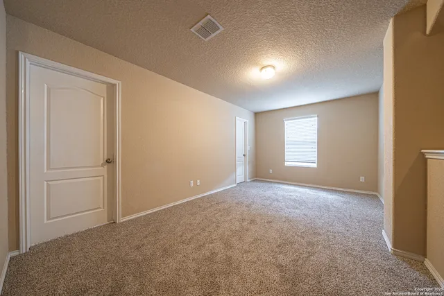 $1,800 | 5706 Sendero Springs, San Antonio, TX 78251