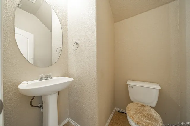 $1,800 | 5706 Sendero Springs, San Antonio, TX 78251