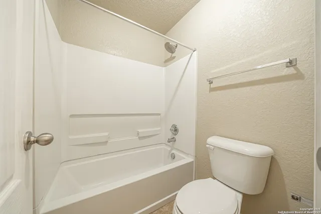 $1,800 | 5706 Sendero Springs, San Antonio, TX 78251