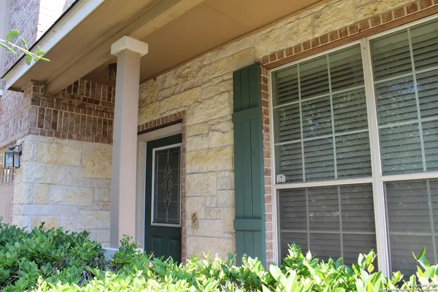$1,800 | 5706 Sendero Springs, San Antonio, TX 78251