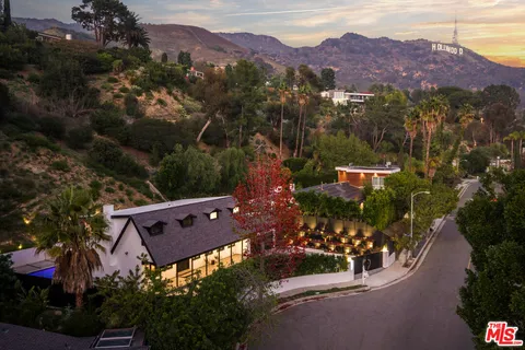 a view of outdoor space and city view