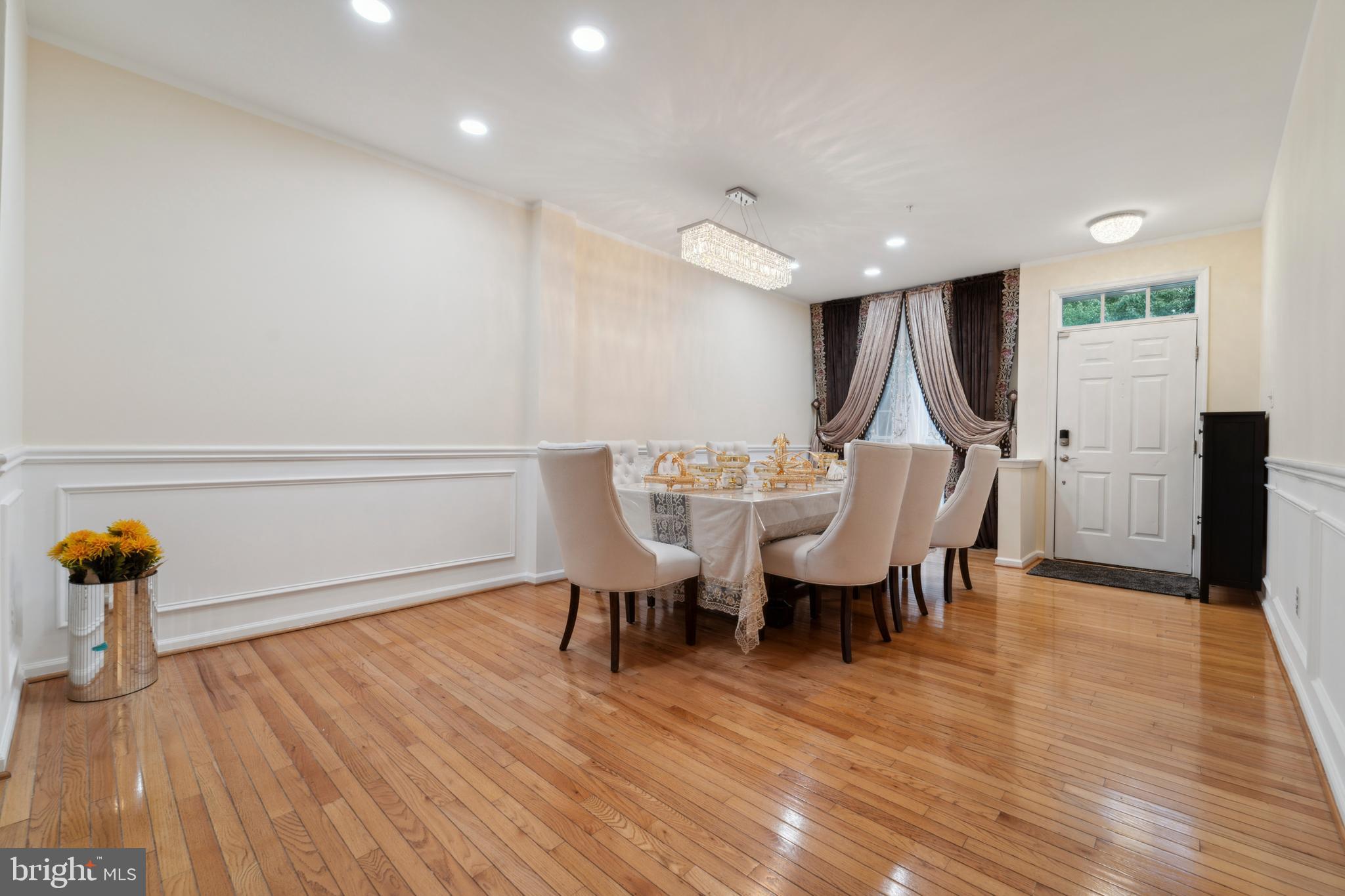 524 Mockingbird Way Warrington, PA 18976 - Photo 3 of 21 Gallery Image 3