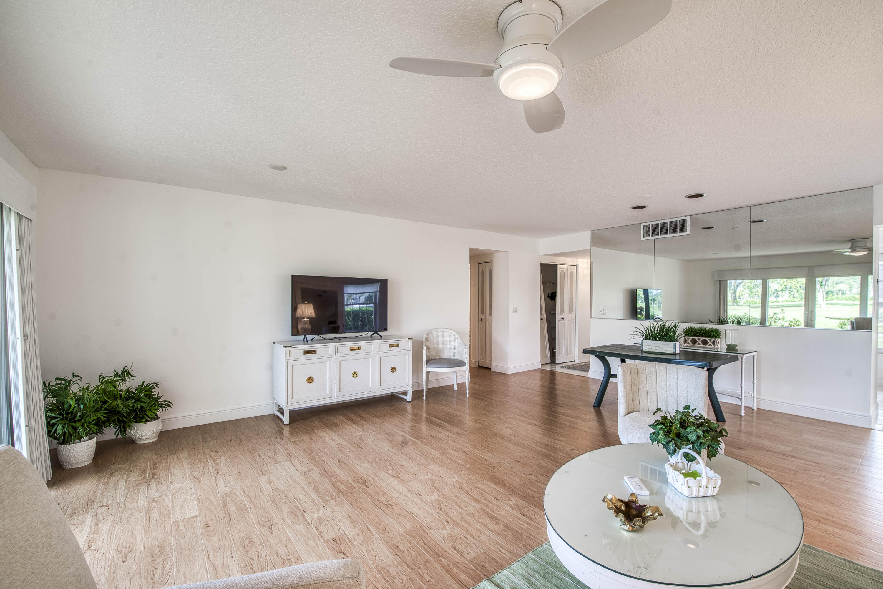 9149 Southeast Riverfront Terrace, Unit A Jupiter, FL 33469 - Photo 4 of 24 _IMG8631_HDR