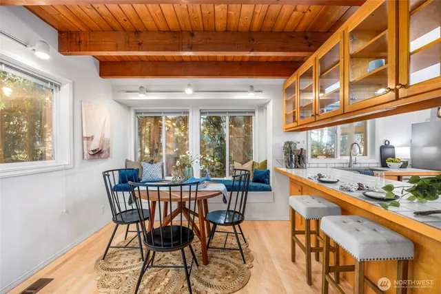 $1,495,000 | 16273 Reitan Road Northeast, Bainbridge Island, WA 98110