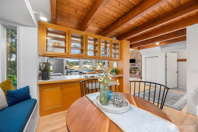 $1,495,000 | 16273 Reitan Road Northeast, Bainbridge Island, WA 98110