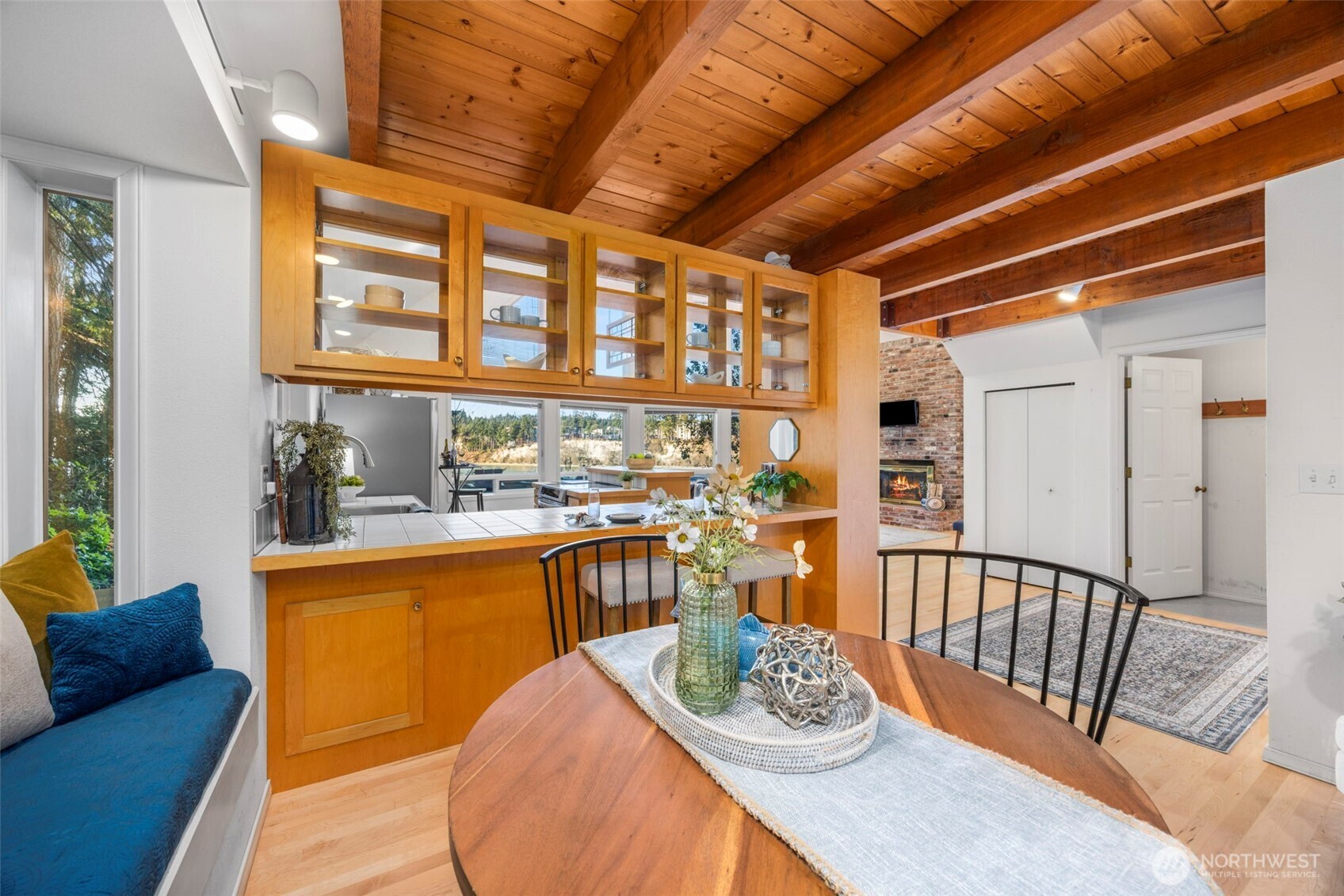 16273 Reitan Road Northeast Bainbridge Island, WA 98110 - Photo 13 of 39