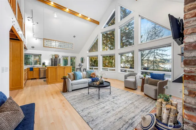 $1,495,000 | 16273 Reitan Road Northeast, Bainbridge Island, WA 98110