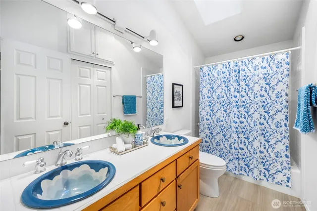 $1,495,000 | 16273 Reitan Road Northeast, Bainbridge Island, WA 98110