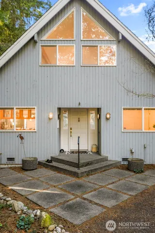 $1,495,000 | 16273 Reitan Road Northeast, Bainbridge Island, WA 98110