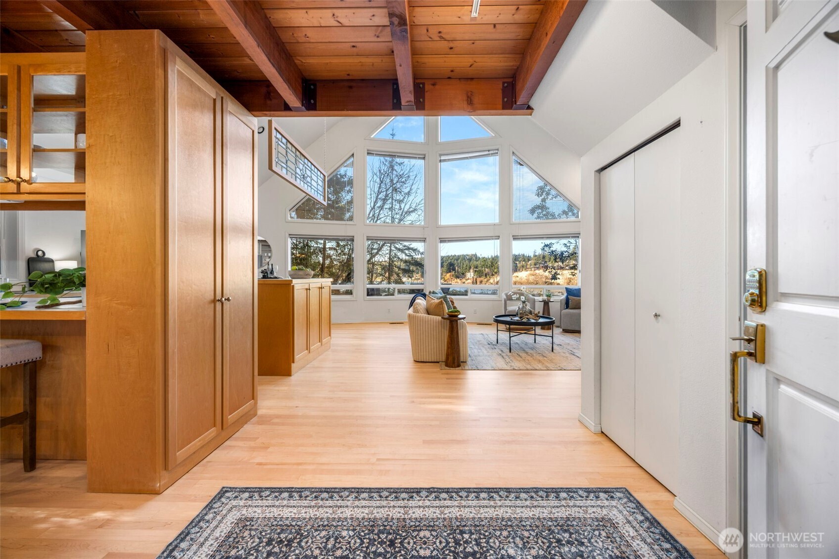 16273 Reitan Road Northeast Bainbridge Island, WA 98110 - Photo 7 of 39