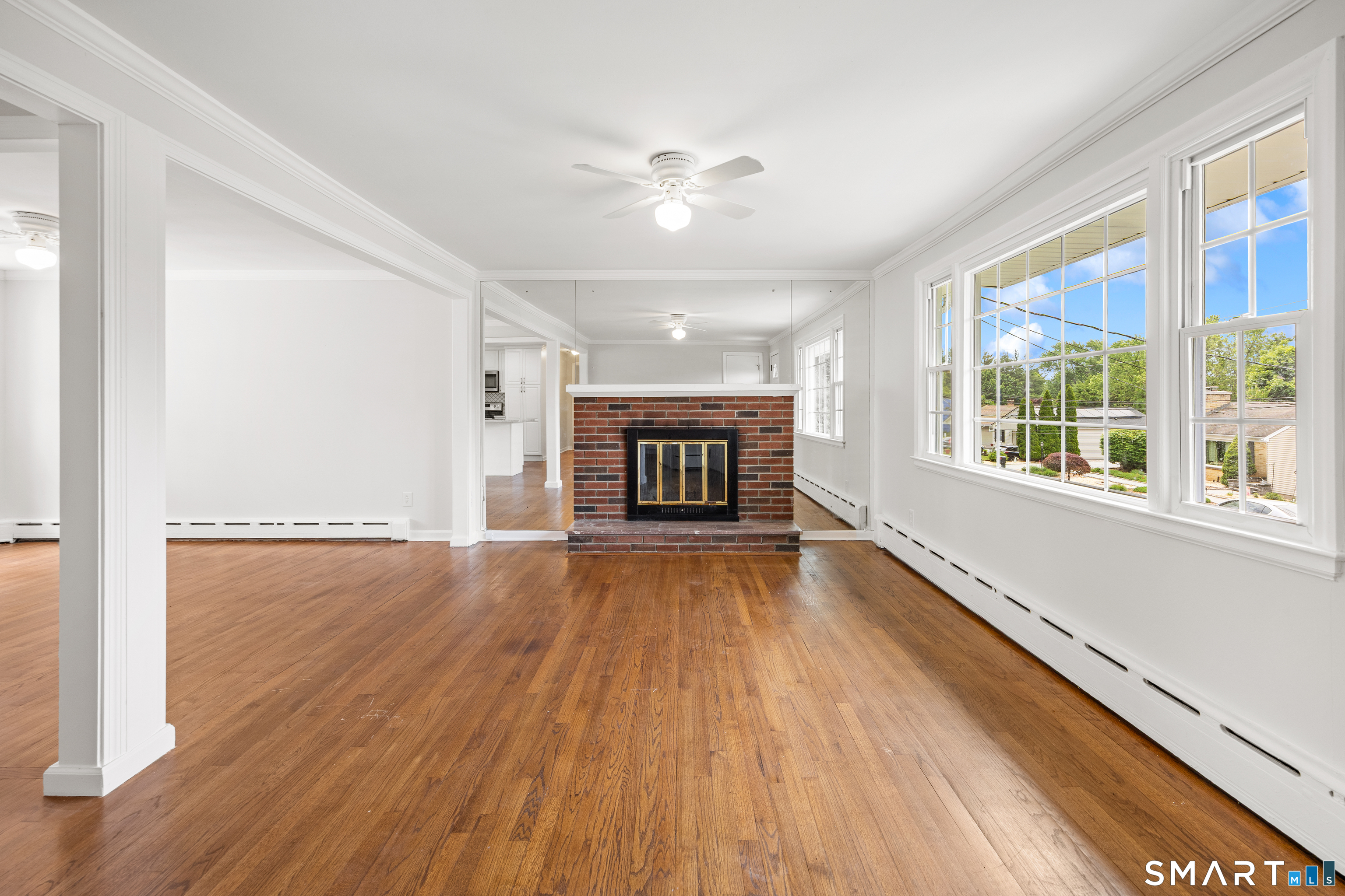 62 Springdale Street Hamden, CT 06514 - Photo 4 of 31
