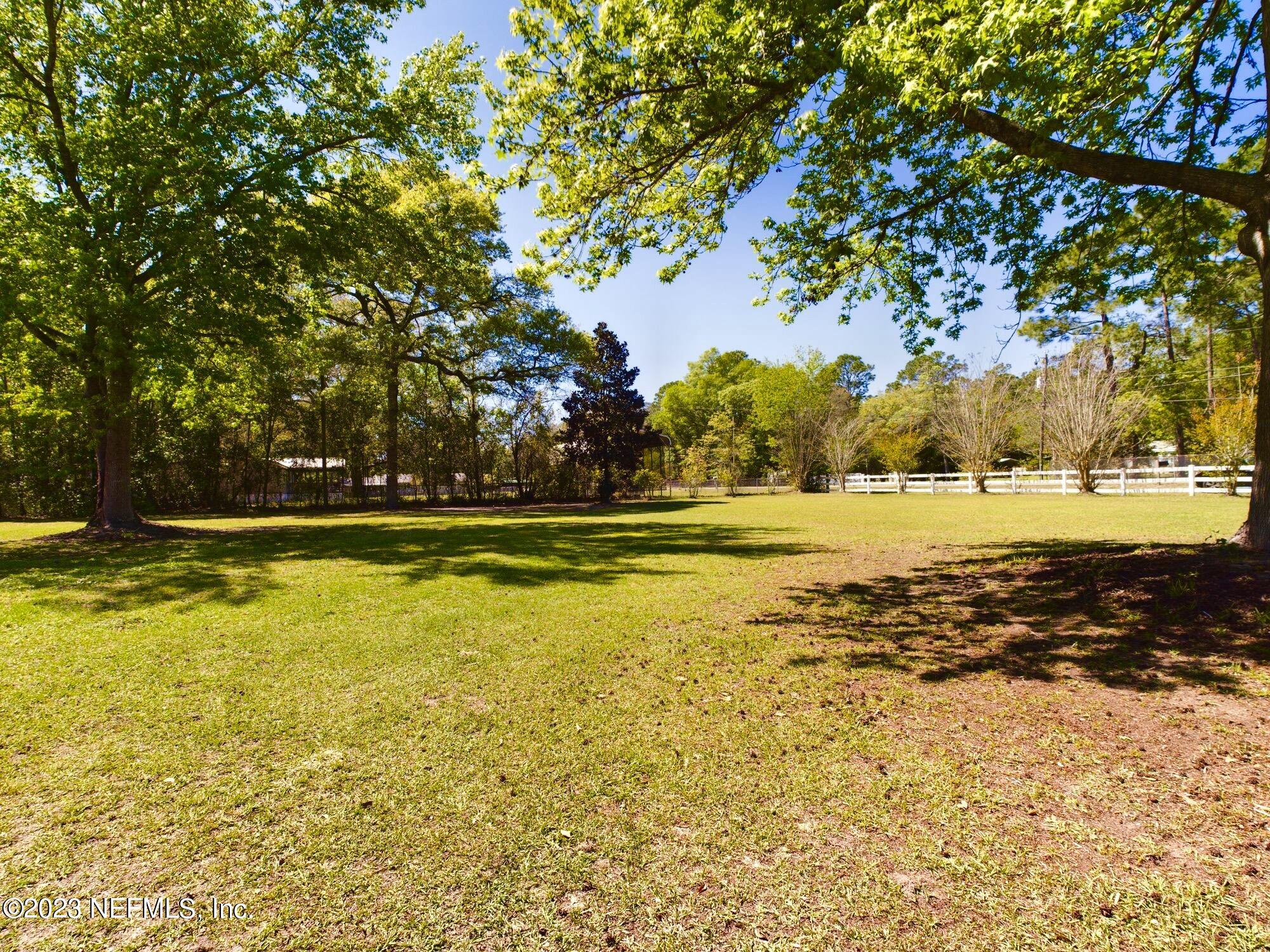 85072 Angie Road Yulee, FL 32097 - Photo 4 of 32 IMG_0914