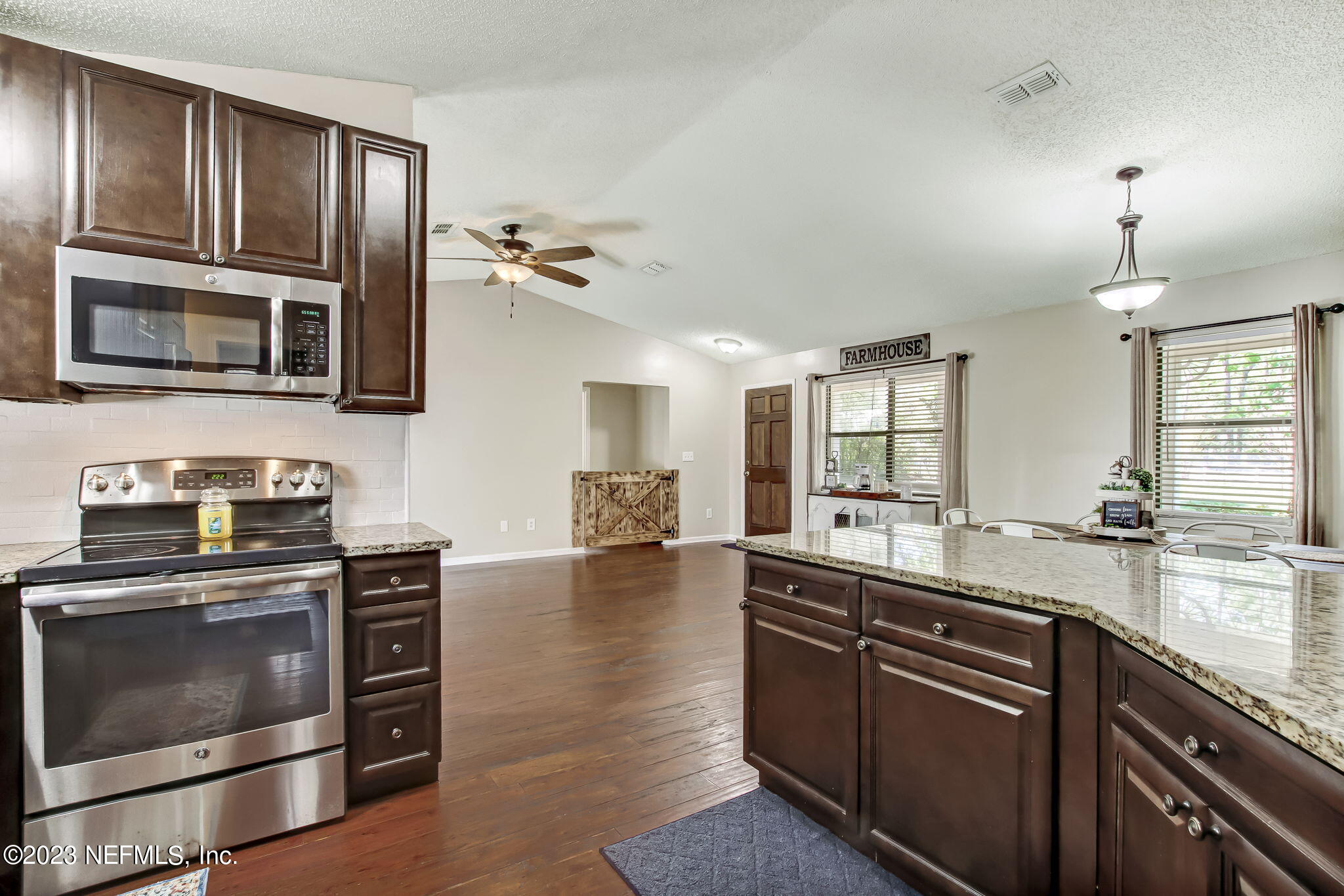 85072 Angie Road Yulee, FL 32097 - Photo 8 of 32 22-web-or-mls-25_ EM 85072 Angie Rd_
