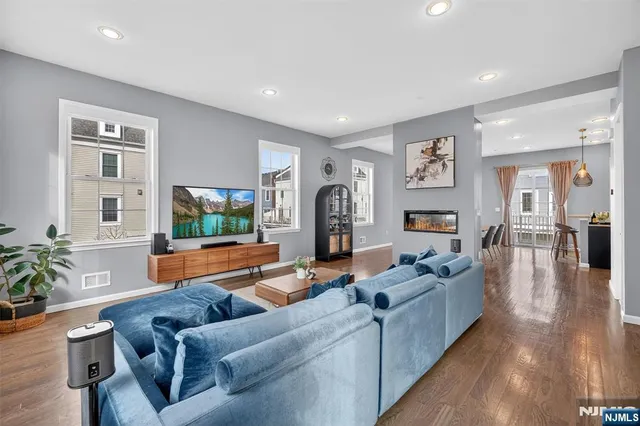 $939,000 | 48 Roosevelt Drive, Wood-Ridge, NJ 07075