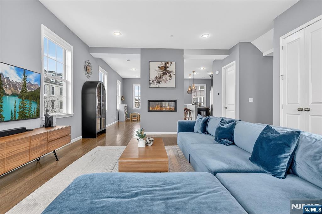 48 Roosevelt Drive Wood-Ridge, NJ 07075 - Photo 12 of 48