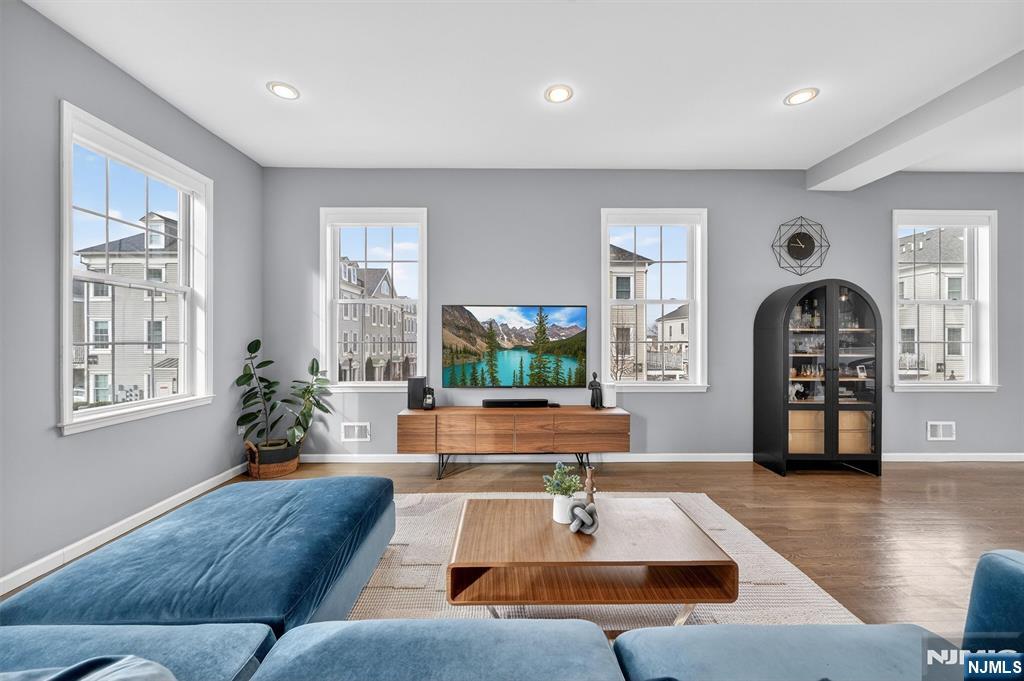 48 Roosevelt Drive Wood-Ridge, NJ 07075 - Photo 14 of 48