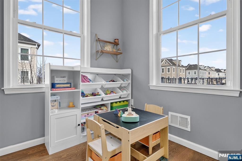 48 Roosevelt Drive Wood-Ridge, NJ 07075 - Photo 21 of 48