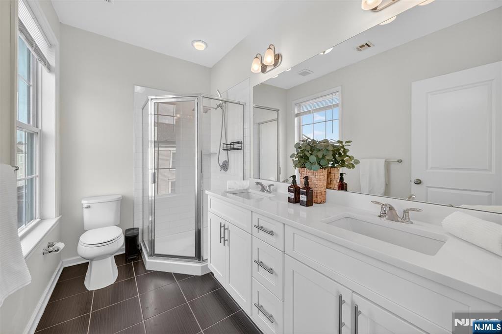 48 Roosevelt Drive Wood-Ridge, NJ 07075 - Photo 34 of 48