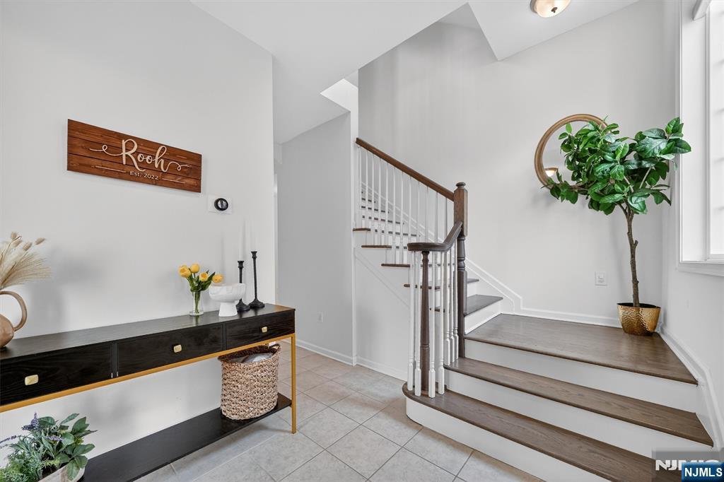 48 Roosevelt Drive Wood-Ridge, NJ 07075 - Photo 5 of 48