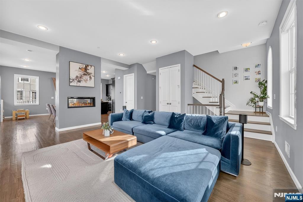 48 Roosevelt Drive Wood-Ridge, NJ 07075 - Photo 10 of 48